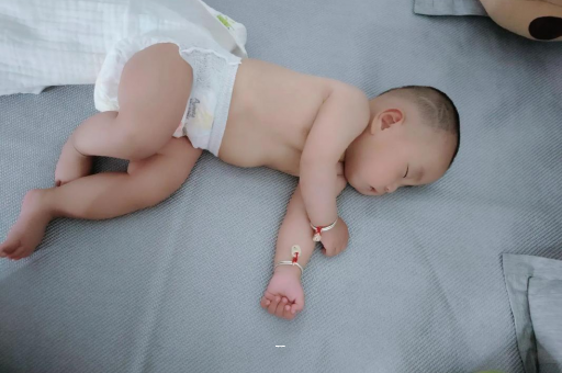 永春宝宝突然很多眼屎